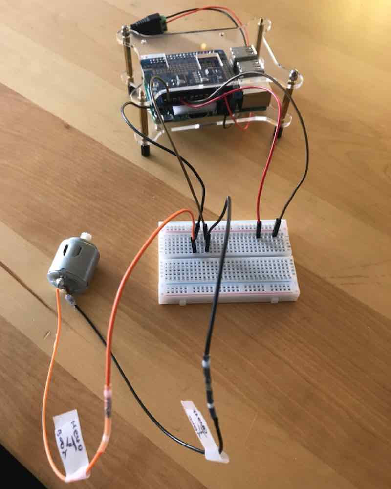 Figure 21 - Hardware using jumper cables and a breadboard